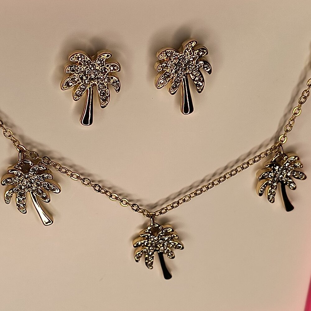 Lilly Pulitzer Sparkling Palm Trees Gift Set Necklace & Earrings Gold Tone - Picture 6 of 8